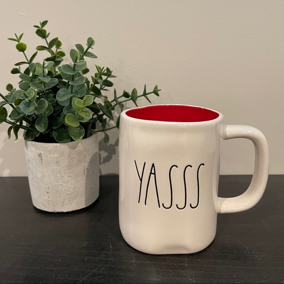 HTF RARE RAE DUNN YASSS MUG - Picture 1 of 1